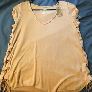 American eagle v neck tee